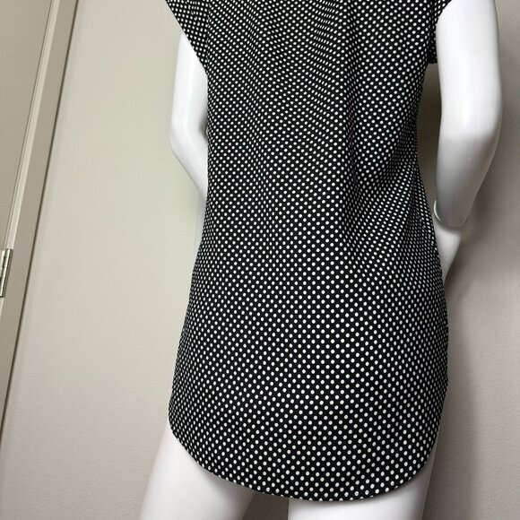 Express Short Sleeve V-neck Polka Dot Black & White Tunic Size Small - Picture 7 of 8